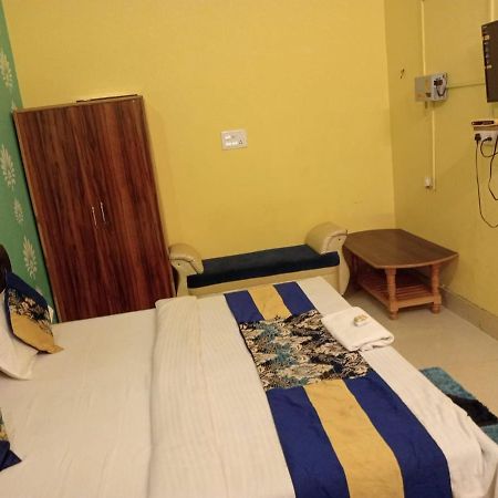 Gangotri Inn Varanasi Ngoại thất bức ảnh