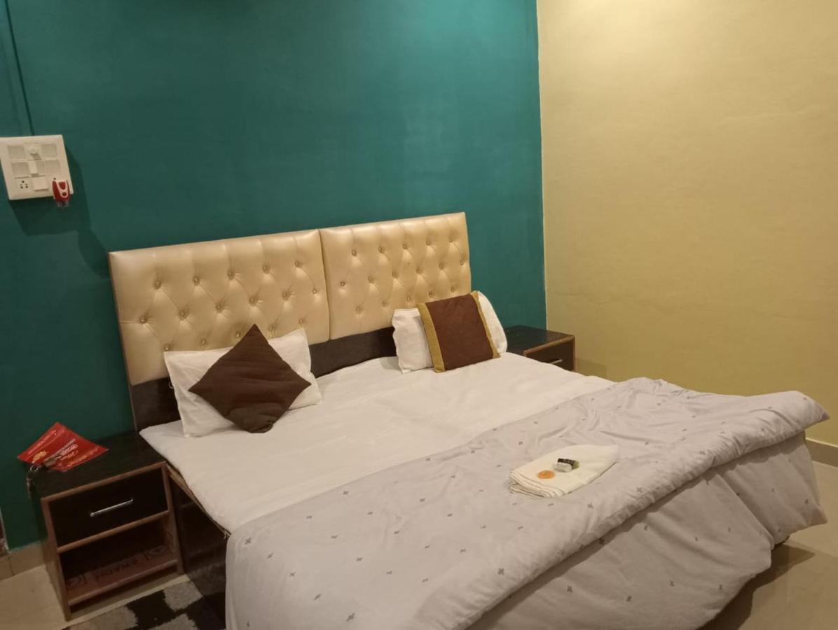 Gangotri Inn Varanasi Ngoại thất bức ảnh